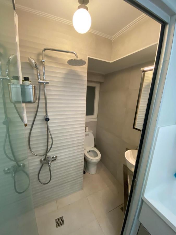 Minimalist Studio Behind Hilton Hotel アテネ エクステリア 写真